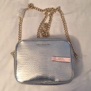 Cute Victoria Secret cross bag ❤️